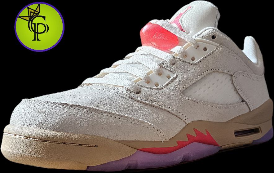 Jordan 5 Retro Low
Peanut Butter & Jelly (GS)
SIZE 7Y