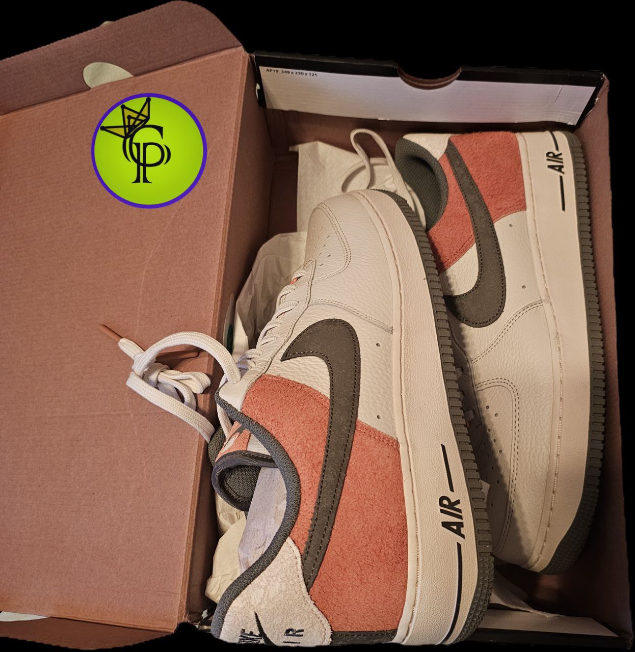 Nike Air Force 1 Low '07 LV8
Phantom Copper Moon IB7718-030-
SIZE 12